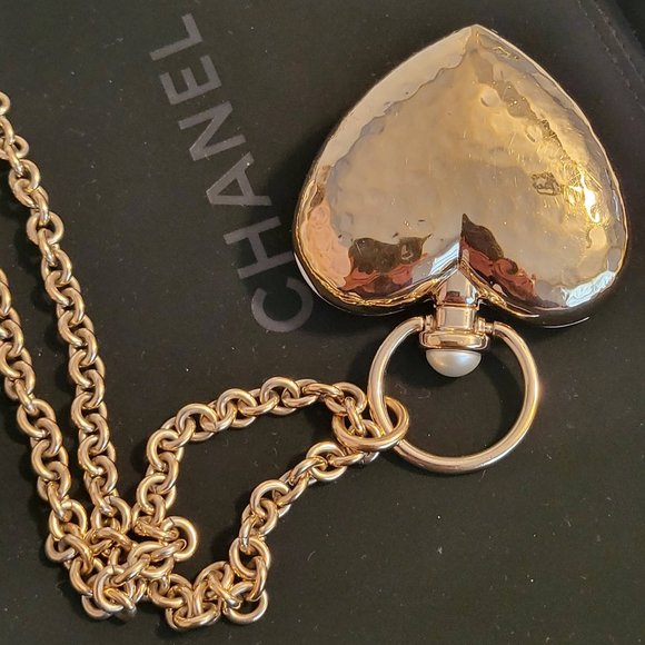 22C Chanel CC Long Necklace Heart Locket - AB7531 B07266 - Picture 9 of 16